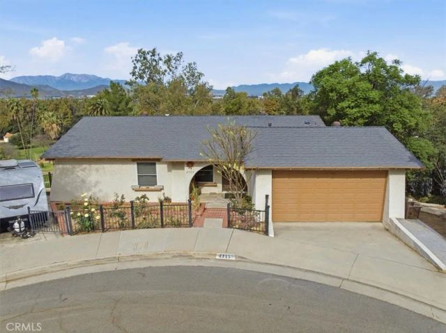 2715 Brockton, Riverside, CA 92501