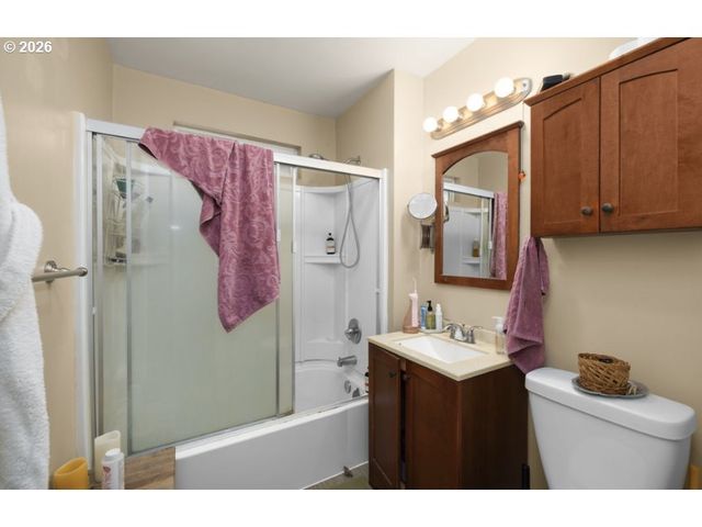 1023 Ne 60TH Ave Ne, Portland, OR 97213