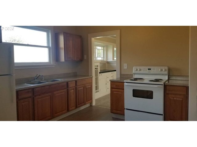 1023 Ne 60TH Ave Ne, Portland, OR 97213