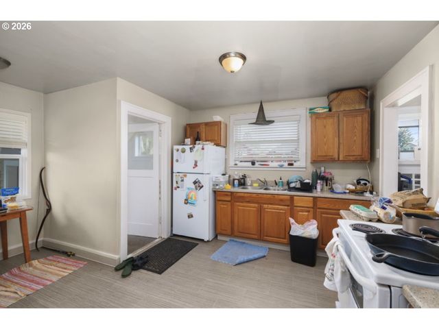 1023 Ne 60TH Ave Ne, Portland, OR 97213