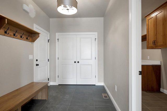 263 KERRIGAN DRIVE, Wrightstown, WI 54180