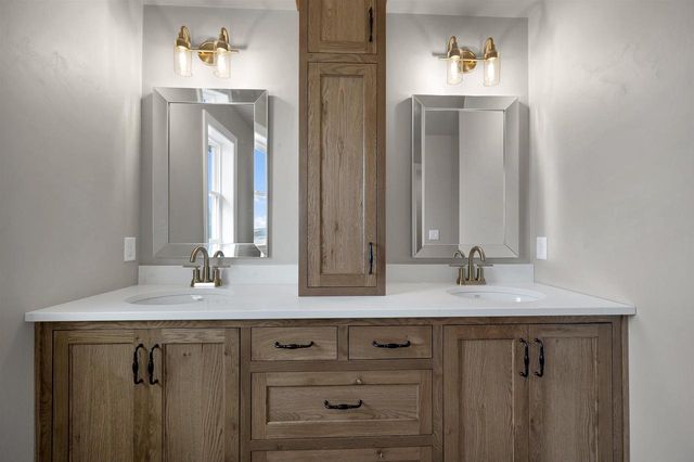 263 KERRIGAN DRIVE, Wrightstown, WI 54180