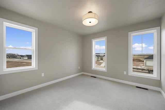 263 KERRIGAN DRIVE, Wrightstown, WI 54180