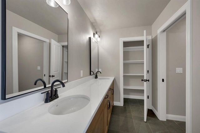 263 KERRIGAN DRIVE, Wrightstown, WI 54180