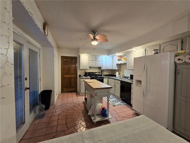 145 Lynn Lea Lane, Warsaw, MO 65355