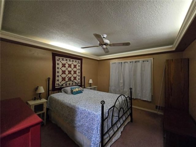 145 Lynn Lea Lane, Warsaw, MO 65355
