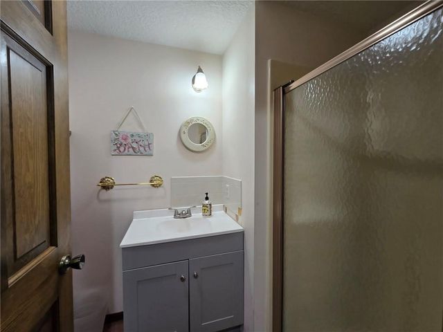 145 Lynn Lea Lane, Warsaw, MO 65355