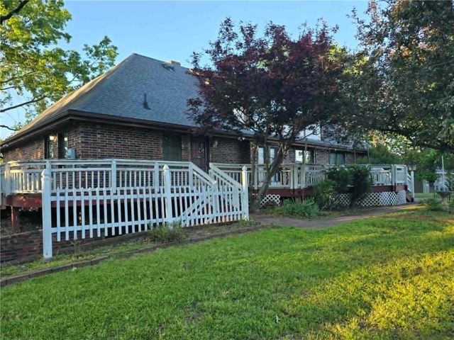 145 Lynn Lea Lane, Warsaw, MO 65355