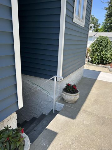 15 Maple Street Lower Level, Dobbs Ferry, NY 10522