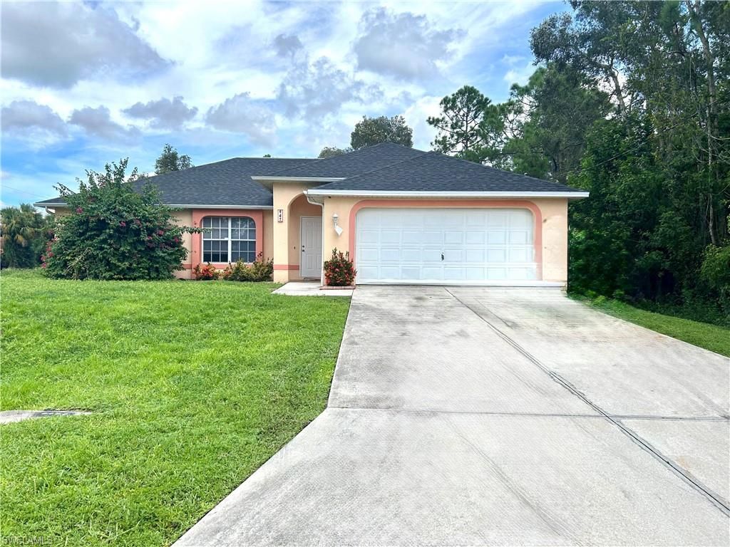 947 Hunter ST E, LEHIGH ACRES, FL 33974 — exterior