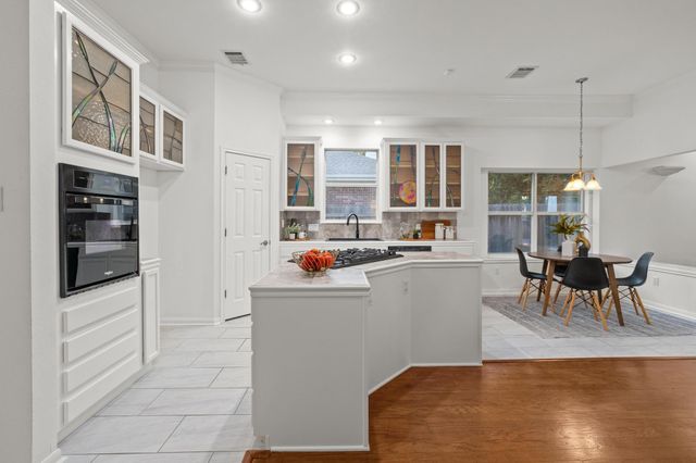 3624 Malone DR, Austin, TX 78749