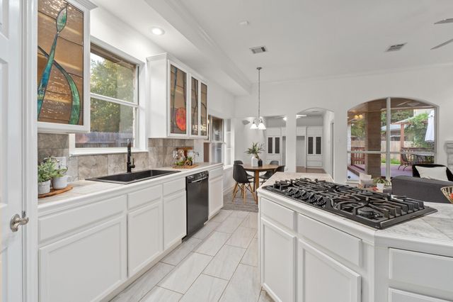 3624 Malone DR, Austin, TX 78749