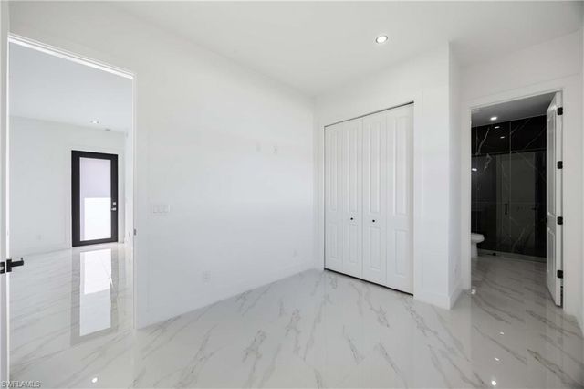 2700 49th ST SW, Lehigh Acres, FL 33976