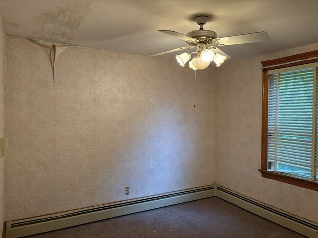 52 Carpenter St, Seekonk, MA 02771