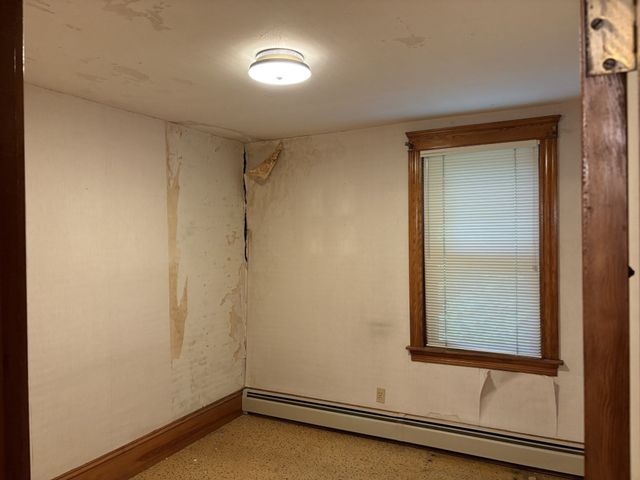 52 Carpenter St, Seekonk, MA 02771