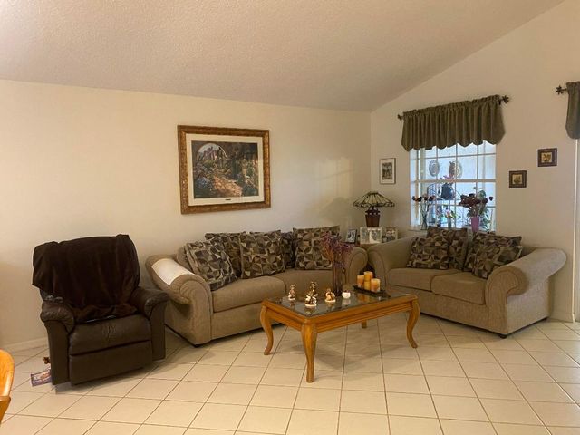 6115 Bay Isles Drive, Boynton Beach, FL 33437