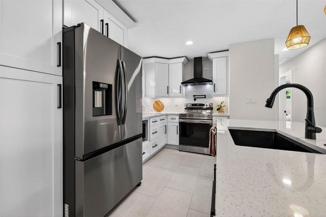 3008 JACKSON STREET N, St Petersburg, FL 33704