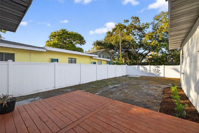 3008 JACKSON STREET N, St Petersburg, FL 33704