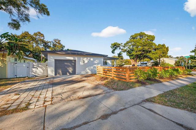 3008 JACKSON STREET N, St Petersburg, FL 33704