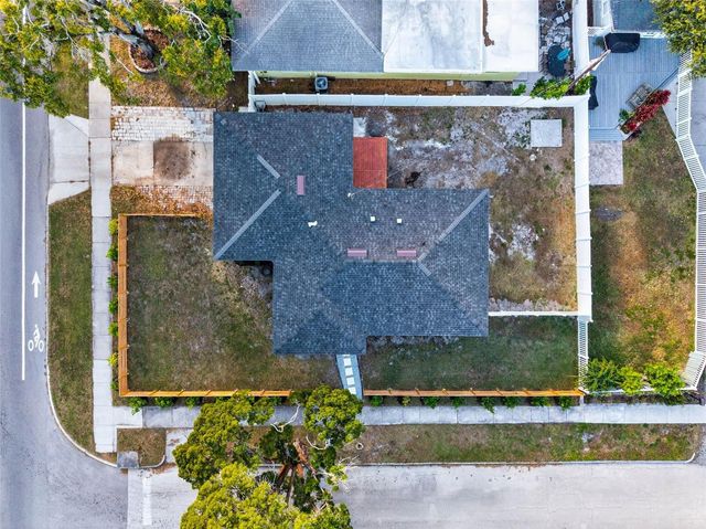 3008 JACKSON STREET N, St Petersburg, FL 33704