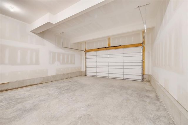 2523 SW Mitchell Street, Oak Grove, MO 64075