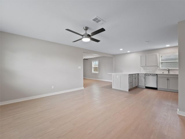 421 S Interurban Street, Anna, TX 75409