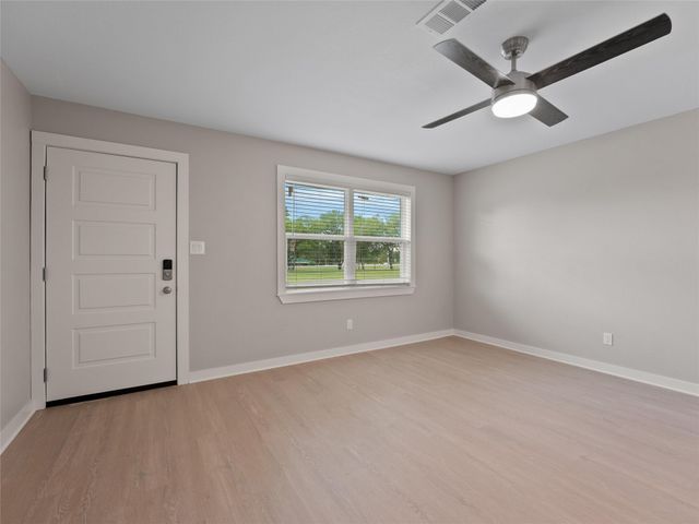 421 S Interurban Street, Anna, TX 75409