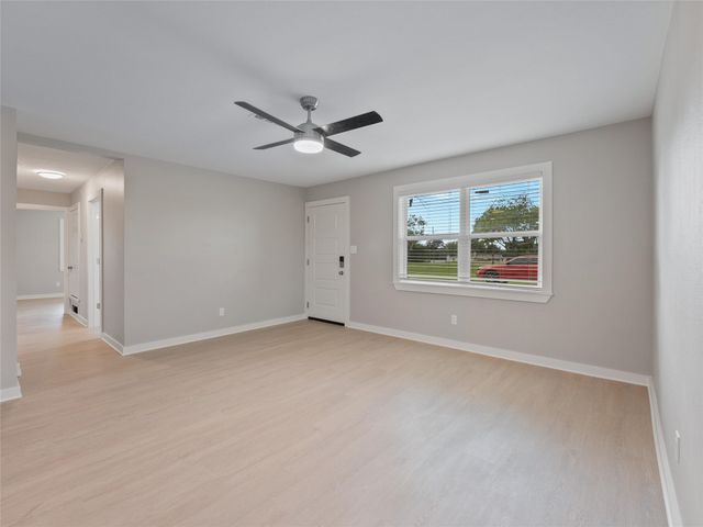 421 S Interurban Street, Anna, TX 75409