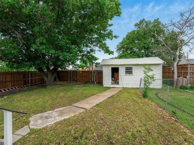 421 S Interurban Street, Anna, TX 75409