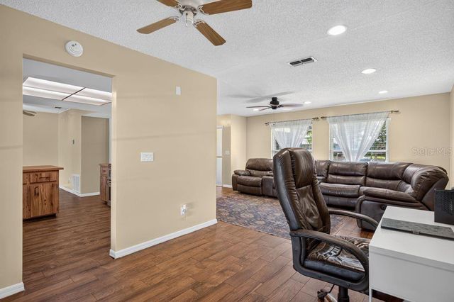 3110 CLOVEWOOD PLACE, Seffner, FL 33584