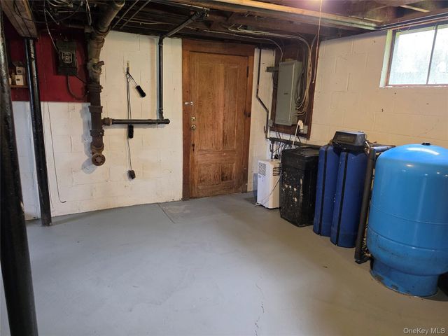 1836 Route 300, Newburgh, NY 12550