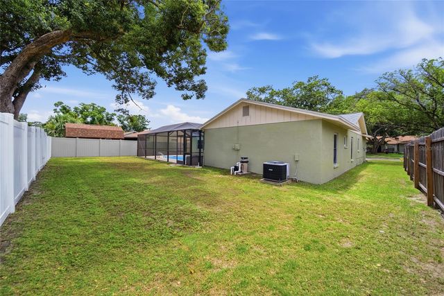 17513 SHADYSIDE CIRCLE, Lutz, FL 33549