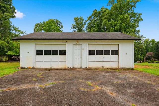 400 John Mcgrady Road, North Wilkesboro, NC 28659