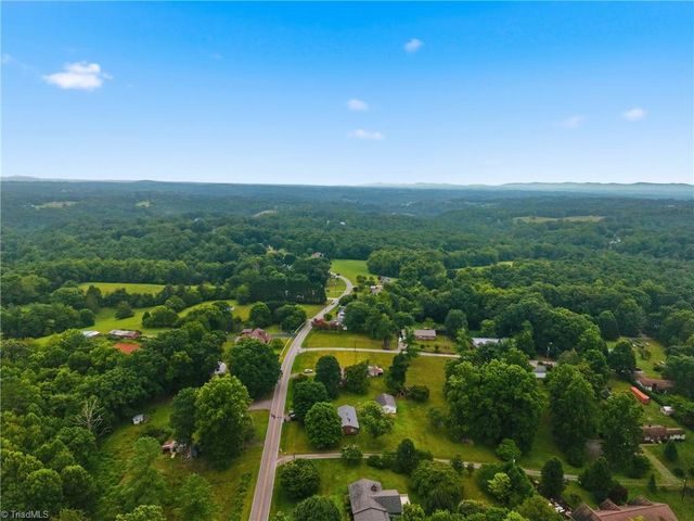 400 John Mcgrady Road, North Wilkesboro, NC 28659