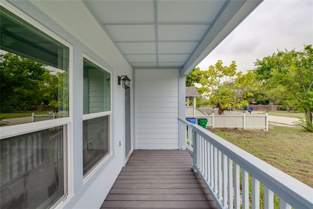 412 Booth ST B, Taylor, TX 76574