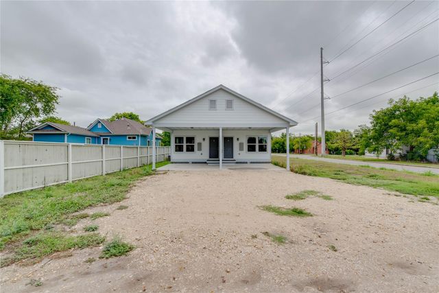 412 Booth ST B, Taylor, TX 76574