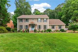 849 Bishopsgate LN, Virginia Beach, VA 23452