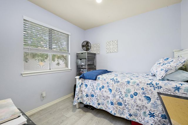 804 Maplecreek DR, Leander, TX 78641