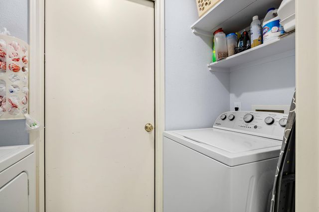 804 Maplecreek DR, Leander, TX 78641
