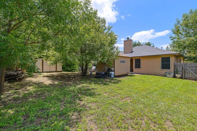 804 Maplecreek DR, Leander, TX 78641