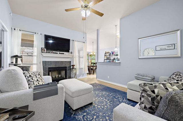 804 Maplecreek DR, Leander, TX 78641