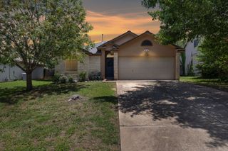 804 Maplecreek DR, Leander, TX 78641