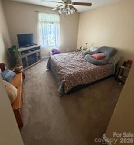 2850 Mayer House Court, Charlotte, NC 28214