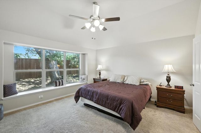 221 Gardenia Drive, Azle, TX 76020