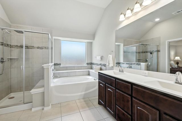 221 Gardenia Drive, Azle, TX 76020