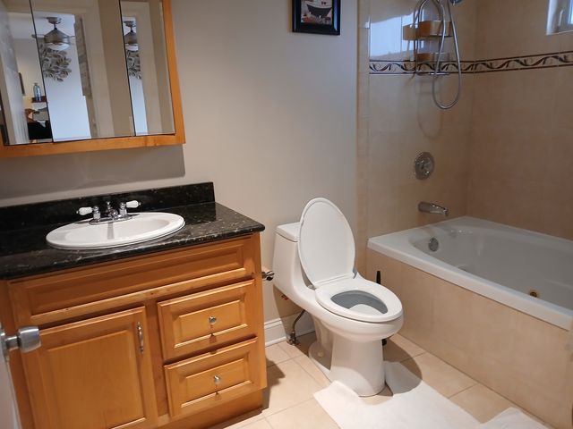 210 N Des Plaines Avenue N D, Forest Park, IL 60130