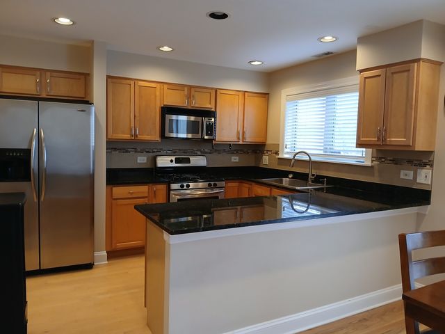 210 N Des Plaines Avenue N D, Forest Park, IL 60130