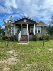 2709 Walton Rd, Tyler, TX 75701