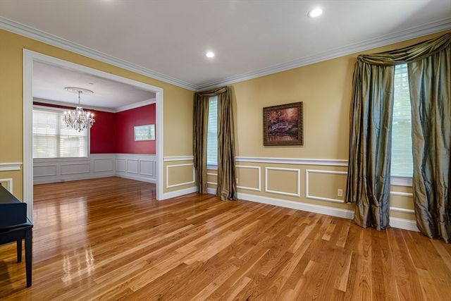 34 Beechwood Cir, Northborough, MA 01532
