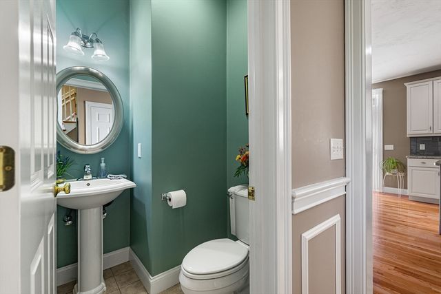 34 Beechwood Cir, Northborough, MA 01532